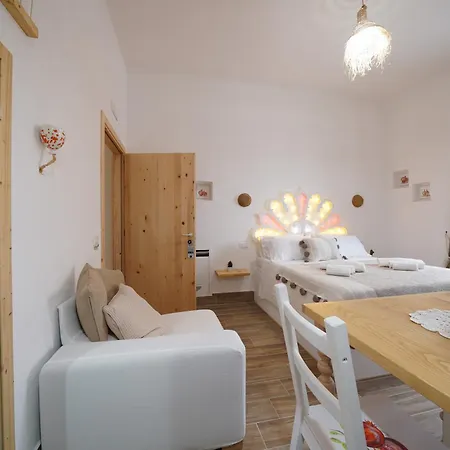 Le Stanze Di Nonna Cece Panzió Pulsano